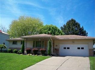 48 Piccadilly St, Campbell, OH
