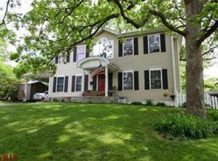 44 Chestnut Hill Ln, Saint Louis, MO