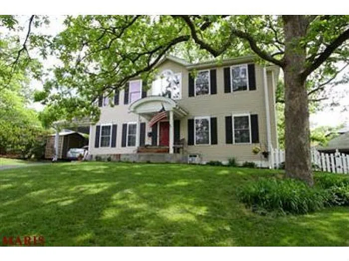 44 Chestnut Hill Ln photo 1
