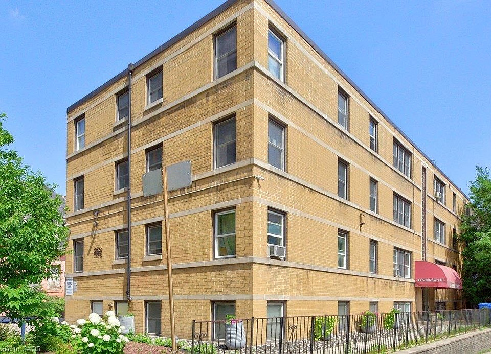 1st image of 4 Robinson St #10