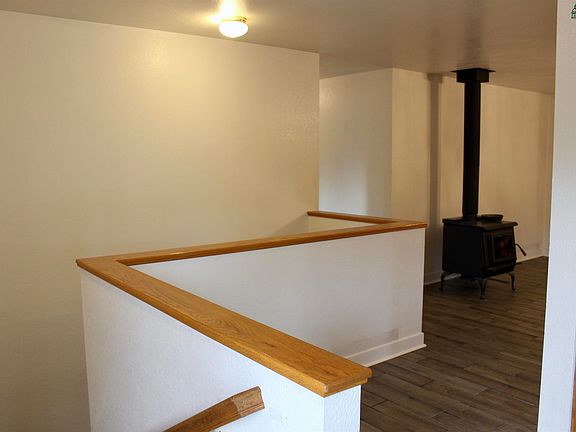 5th image of 164 Sacia Ave