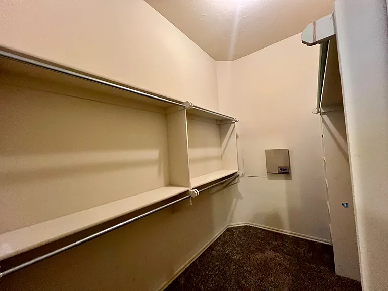 2205 SW 93rd St — Photo 22