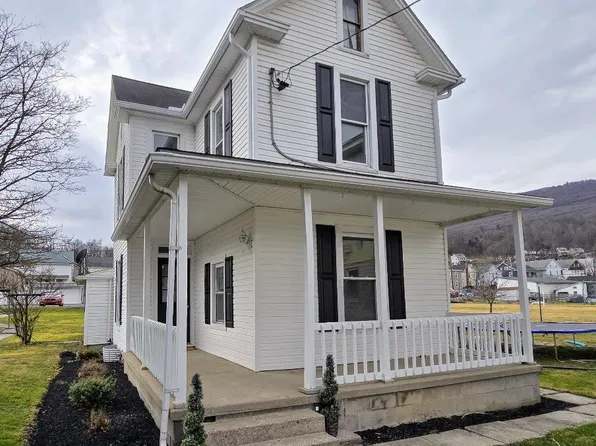 22 N Main St, Yeagertown, PA 17099