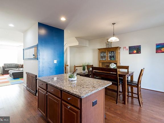 4th image of 7617 Timbercross Ln