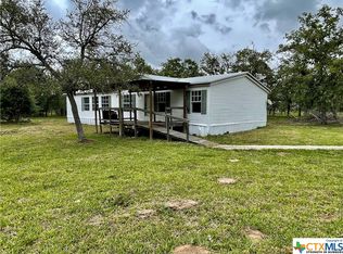 199 McAdams Rd, Goliad, TX 77963