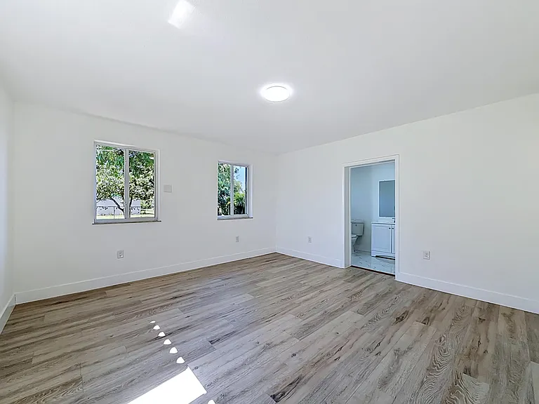 10235 SW 177th St — Photo 21