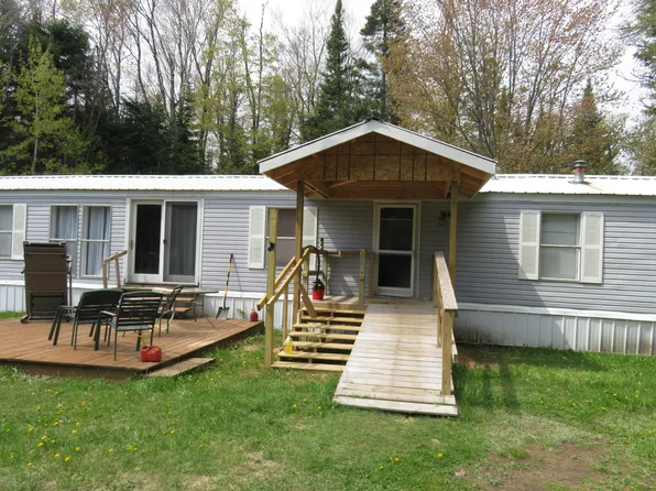 10736 S Salt Point Rd, Eckerman, MI 49728