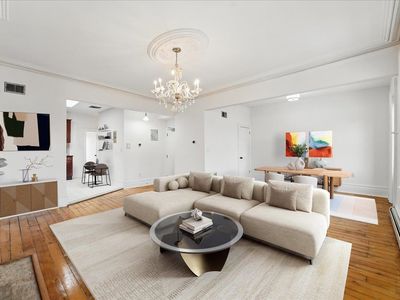 189 Christopher Columbus Dr APT 4, Jersey City, NJ, 07302