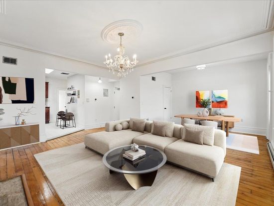 189 Christopher Columbus Dr APT 4, Jersey City, NJ 07302