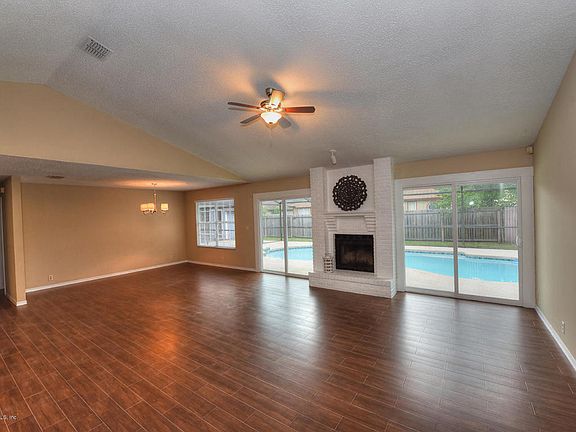 2nd image of 8340 Cross Timbers Dr W