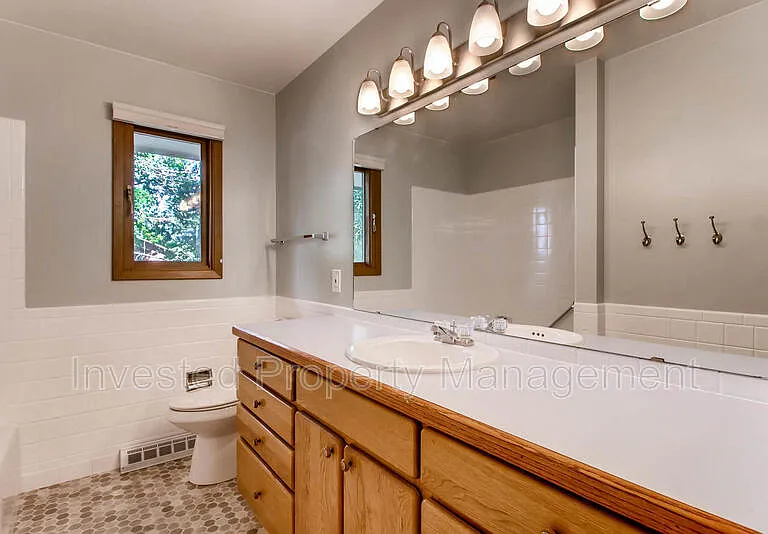 220 Hopi Pl — Photo 11