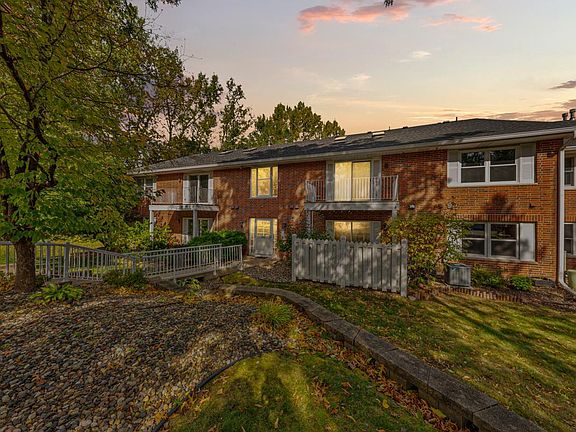 2nd image of 6337 Alderwood Cir APT B