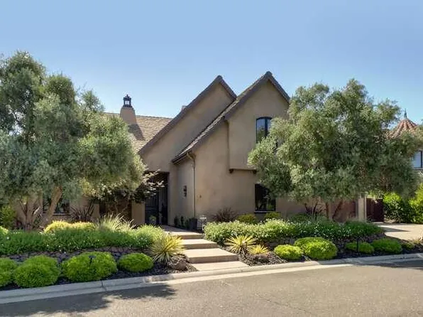 1389 Pars Oak Ln, Carmichael, CA 95608