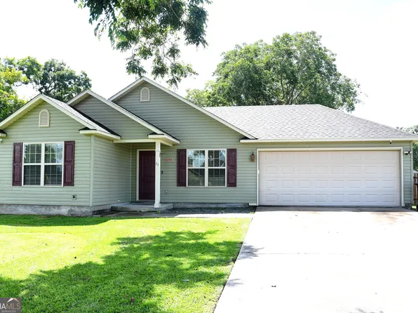 11 N Moody Dr, Ray City, GA 31645