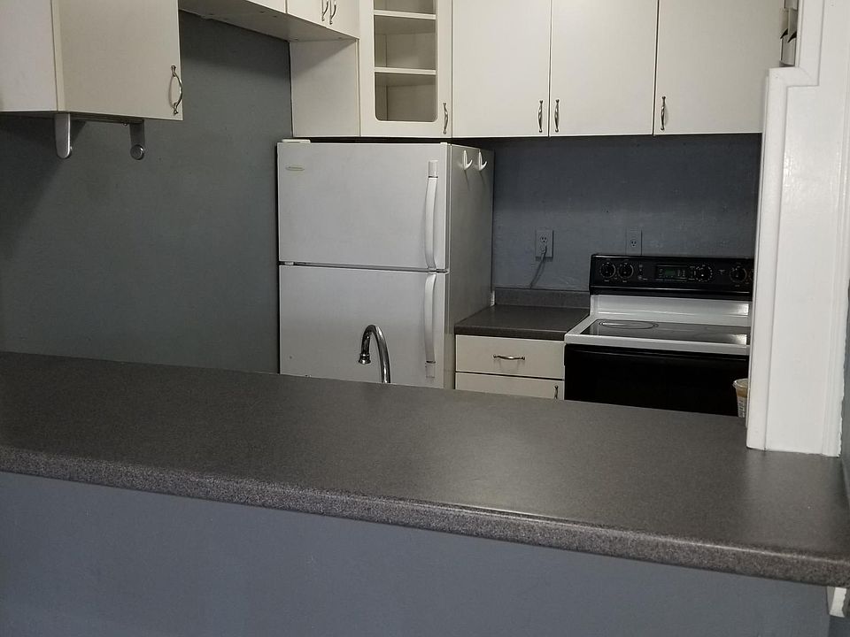 1st image of 505 NE 30th St APT 302
