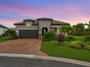 9284 Cormorant Dr, Naples, FL 34120