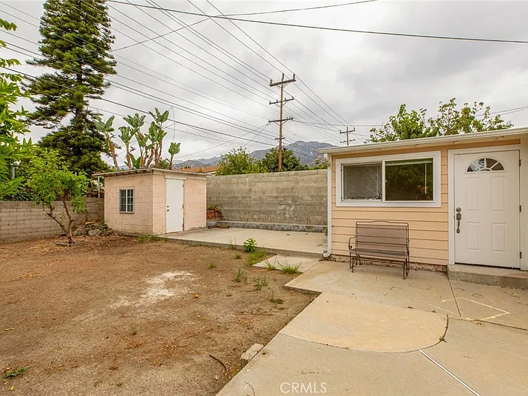 1333 Western Ave — Photo 30