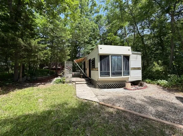 2795 E 28th Rd Lot 301, Seneca, IL 61360