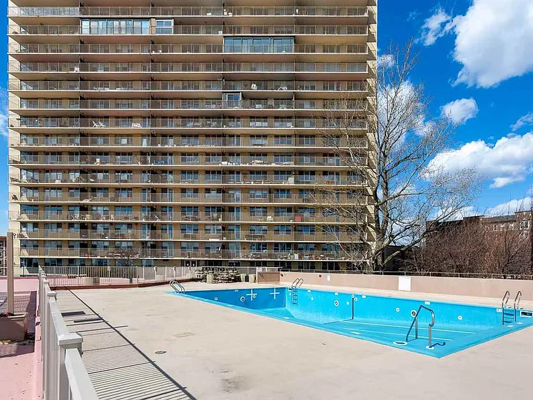 6040 Boulevard East #3L — Photo 9