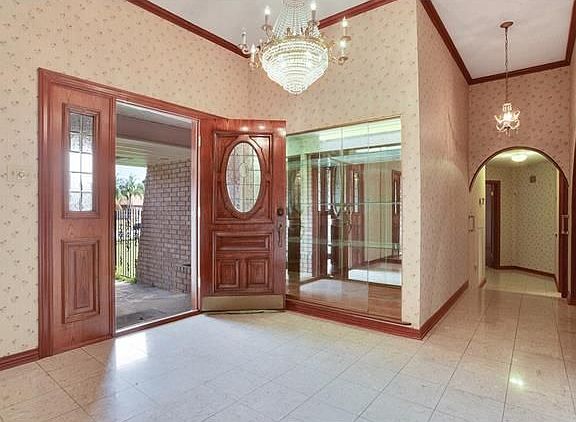 4th image of 1028 Parc Helene Dr