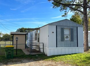 1001 Cloverleaf Rd TRAILER 34, Bellmead, TX 76705