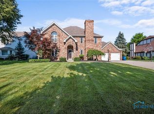 345 Rutledge Ct, Perrysburg, OH 43551