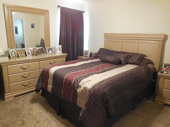 5th image of 107 Country Oak Dr