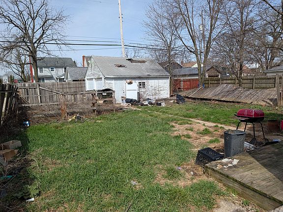 5th image of 1332 E Hudson St
