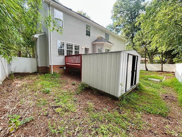 3412 Sale Dr — Photo 29