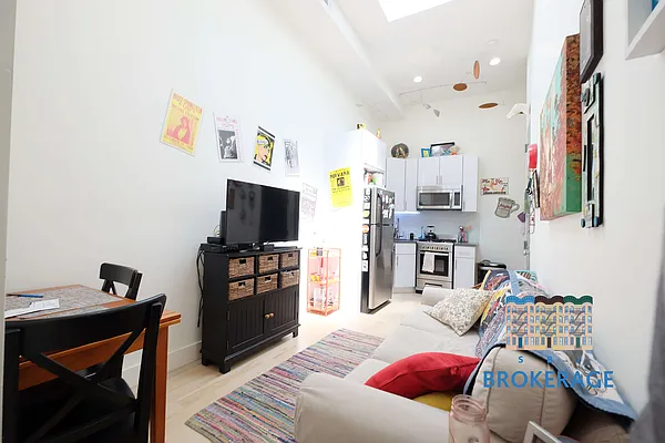Rented by SBJ Brokerage, LLC | media 2