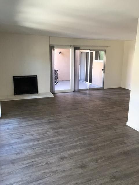 1st image of 5725 Reseda Blvd #B39