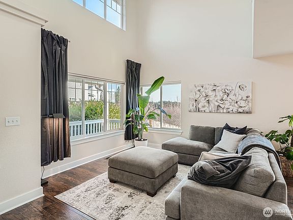5th image of 6728 149th Street Ct E