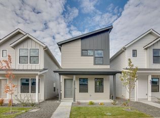 11057 W Crestwater Ln, Boise, ID 83709