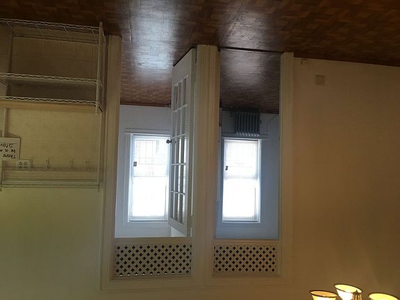 2nd image of 3084 37th St APT 3