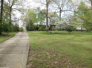 16 County Line Dr, Glenwood, AR 71943