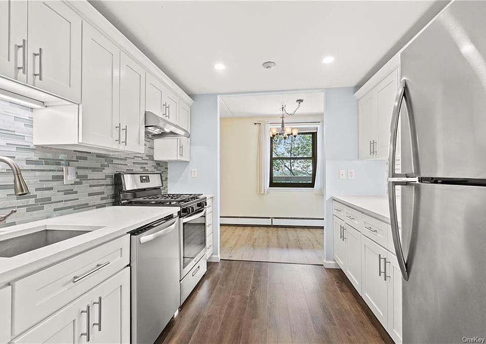 1st image of 1376 Midland Ave APT 501