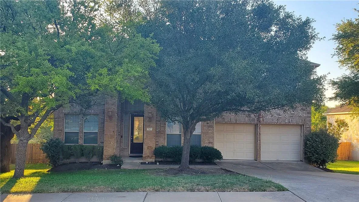 5 bed, 3.0 bath, 3062 sqft, $3,300 — Photo 1