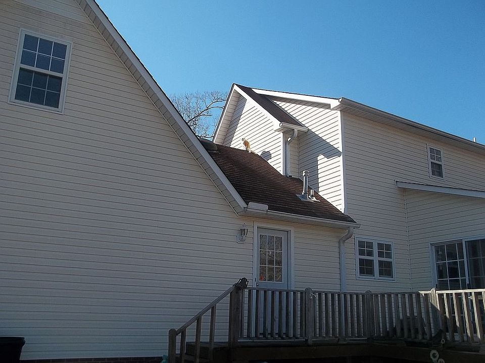 2nd image of 1845 Stage Rd