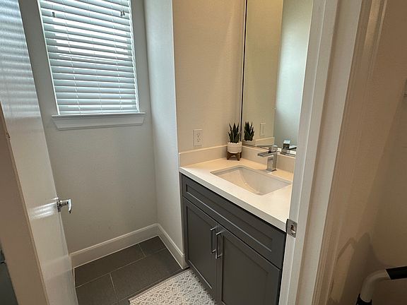 5th image of 2712 Eado Grove Ln