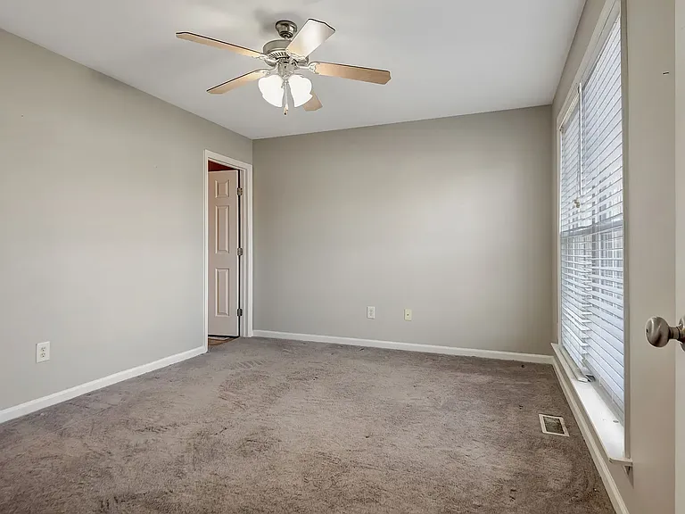 1032 Wildwood Dr — Photo 5
