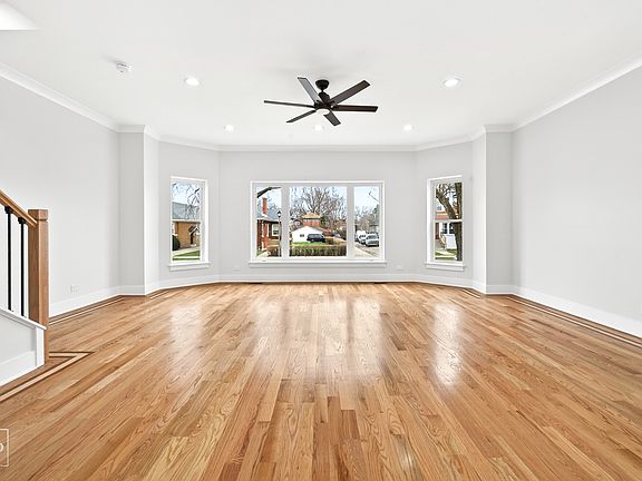 4th image of 1422 S 13th Ave