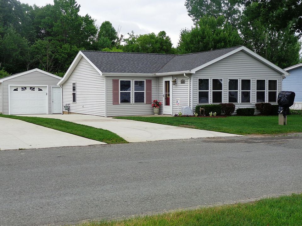 1st image of 16446 Bass Lake Ave NE
