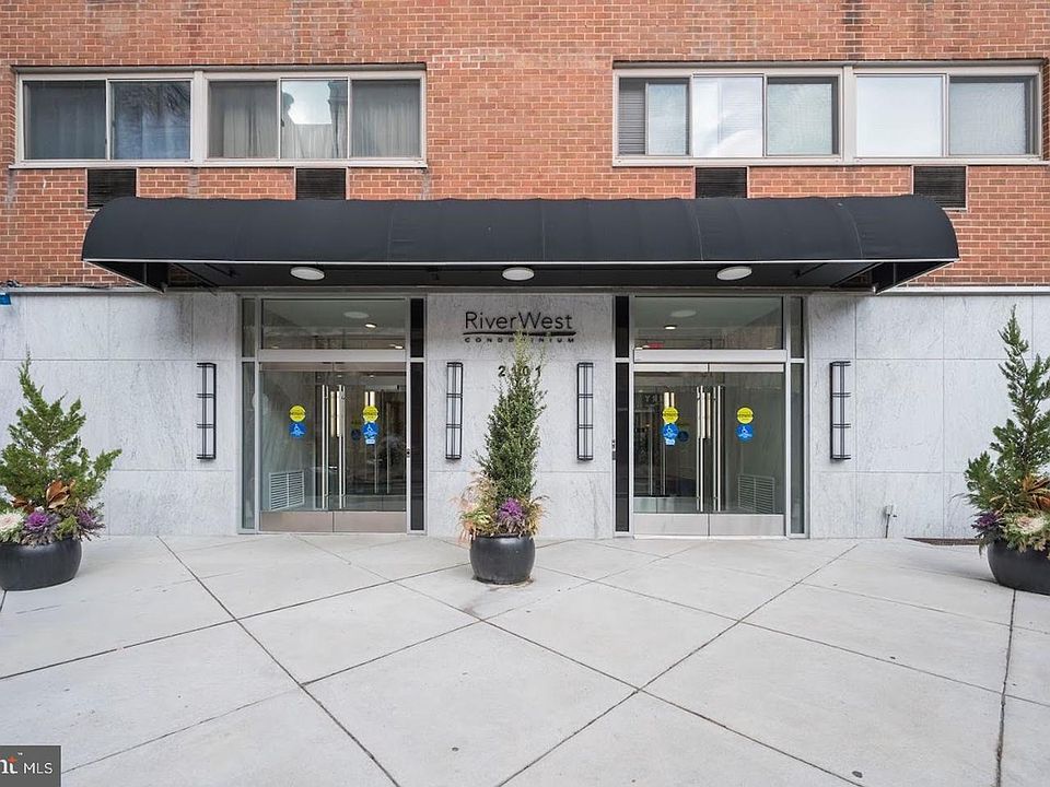 1st image of 2101 Chestnut St Unit 1813