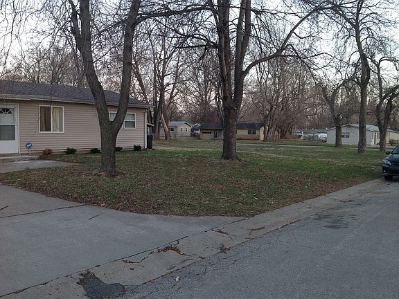 2nd image of 2537 S 52nd St