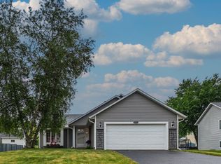 9176 Sierra Rd, Woodbury, MN 55125