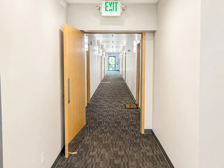 620 Red Table Apartments — Photo 7