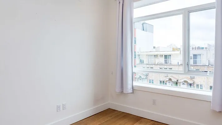 Rented by Nooklyn NYC LLC | media 43