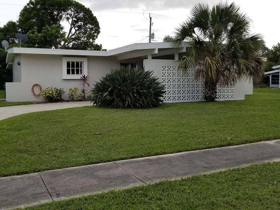 1st image of 158 SE Lucero Dr