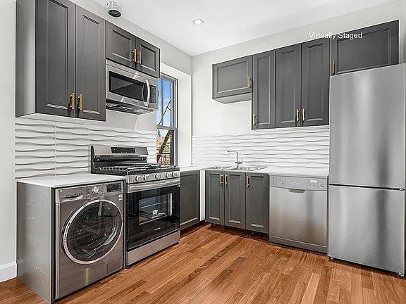 3rd image of 179 Meserole Ave APT 3R
