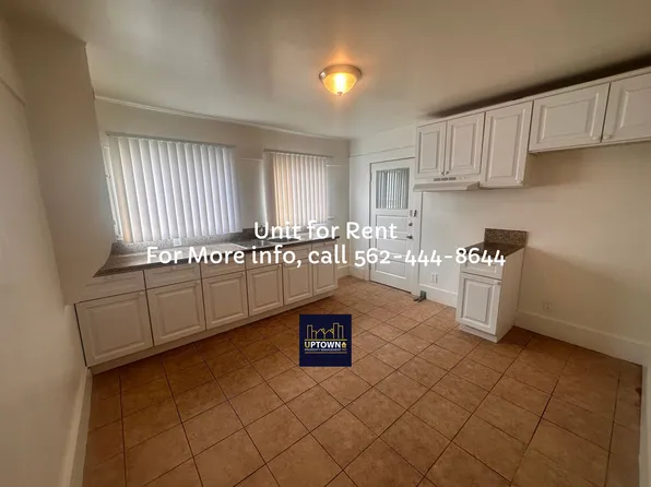1205 1/2 Tamarind Ave, Los Angeles, CA 90038